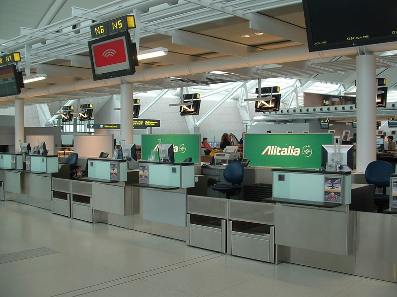 banco check-in Alitalia